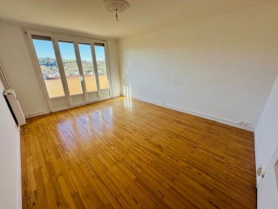 APPARTEMENT T3 A LOUER - ST ETIENNE TARDY/COLLINE DES PERES - 64.87 m2 - 610 € charges comprises par mois