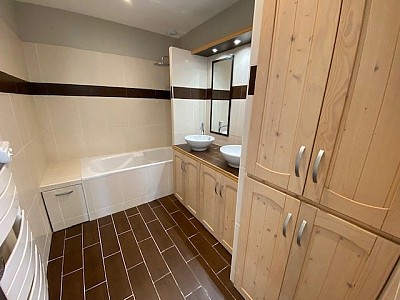 APPARTEMENT T3 A LOUER - ST ETIENNE VIVARAIZE - 65.26 m2 - 580 &euro; charges comprises par mois