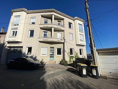 APPARTEMENT T3 A LOUER - ST ETIENNE VIVARAIZE - 65.26 m2 - 580 &euro; charges comprises par mois