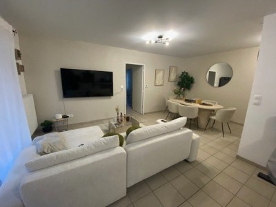 T3 plus Terrasse A LOUER - ST JUST ST RAMBERT - 67.87 m2 - 841 € charges comprises par mois