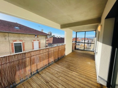 T3 plus Terrasse A LOUER - ST JUST ST RAMBERT - 67.87 m2 - 841 € charges comprises par mois