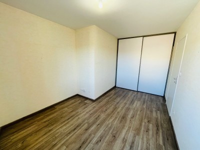 T3 plus Terrasse A LOUER - ST JUST ST RAMBERT - 67.87 m2 - 841 € charges comprises par mois