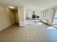 3 Pièces avec Terrasse et Garage A LOUER - ST JUST ST RAMBERT - 67.87 m2 - 841 € charges comprises par mois