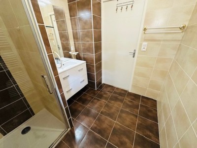 3 Pièces avec Terrasse et Garage A LOUER - ST JUST ST RAMBERT - 67.87 m2 - 841 &euro; charges comprises par mois