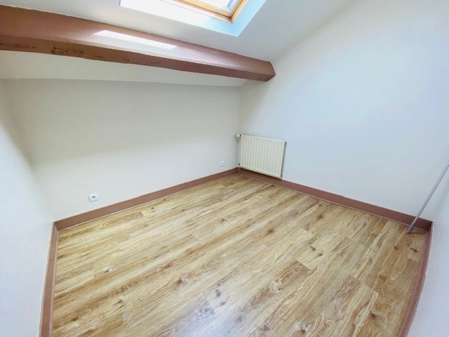 En Duplex - ST PRIEST EN JAREZ Centre Lerclerc/Terrasse - 60.83 m2 - LOU&Eacute;