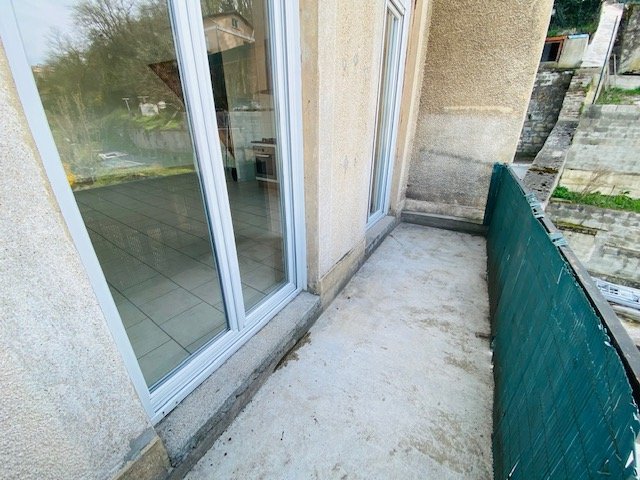 En Duplex - ST PRIEST EN JAREZ Centre Lerclerc/Terrasse - 60.83 m2 - LOU&Eacute;