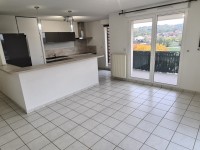 APPARTEMENT T3 A LOUER - ST PRIEST EN JAREZ LA TERRASSE/MUSEE D ART MODERNE - 67.6 m2 - 856 &euro; charges comprises par mois