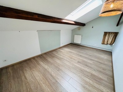 En Duplex A LOUER - VILLARS Centre Villars - 60.76 m2 - 615€ charges comprises par mois