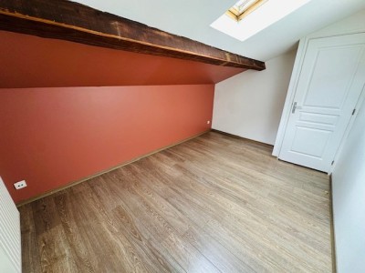 En Duplex A LOUER - VILLARS Centre Villars - 60.76 m2 - 615€ charges comprises par mois