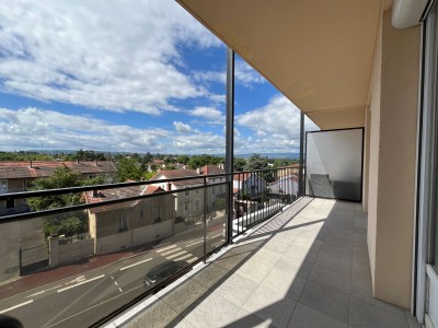 APPARTEMENT T3 A VENDRE - ANDREZIEUX BOUTHEON - 65.25 m2 - 160000€