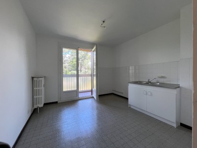APPARTEMENT T3 A VENDRE - ANDREZIEUX BOUTHEON - 65.25 m2 - 160000€