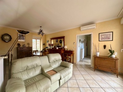 APPARTEMENT T3 A VENDRE - ANDREZIEUX BOUTHEON - 70.19 m2 - 215 000 &euro;