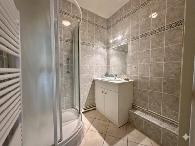 APPARTEMENT T3 A VENDRE - ANDREZIEUX BOUTHEON - 70.19 m2 - 215 000 &euro;