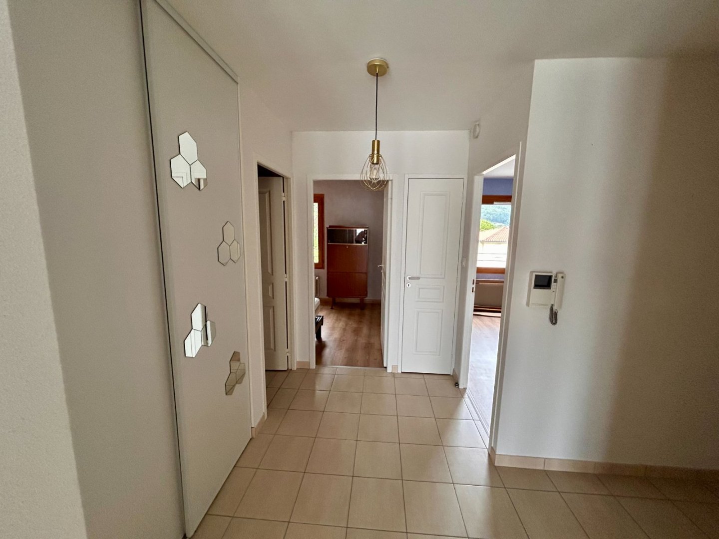 APPARTEMENT T3 - AUREC SUR LOIRE - 76.3 m2 - VENDU