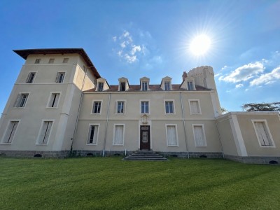 APPARTEMENT T3 A VENDRE - CUZIEU - 139 m2 - 130 000 €