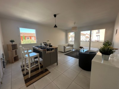 APPARTEMENT T3 A VENDRE - MONTROND LES BAINS - 69.98 m2 - 212000€