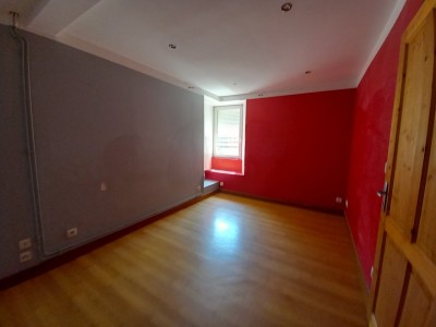 Duplex T3 - RIVE DE GIER - 97 m2 - 129000€