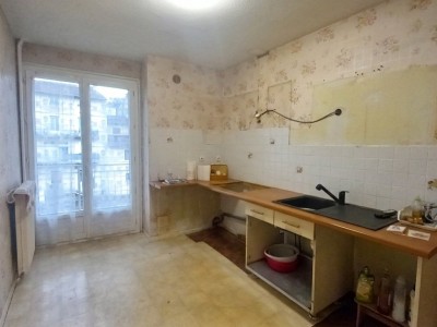 T3 AVEC BALCON A VENDRE - RIVE DE GIER - 79 m2 - 86�000�&euro;