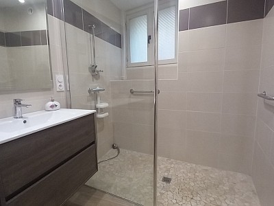 T3 AVEC BALCON A VENDRE - RIVE DE GIER - 79 m2 - 86�000�&euro;