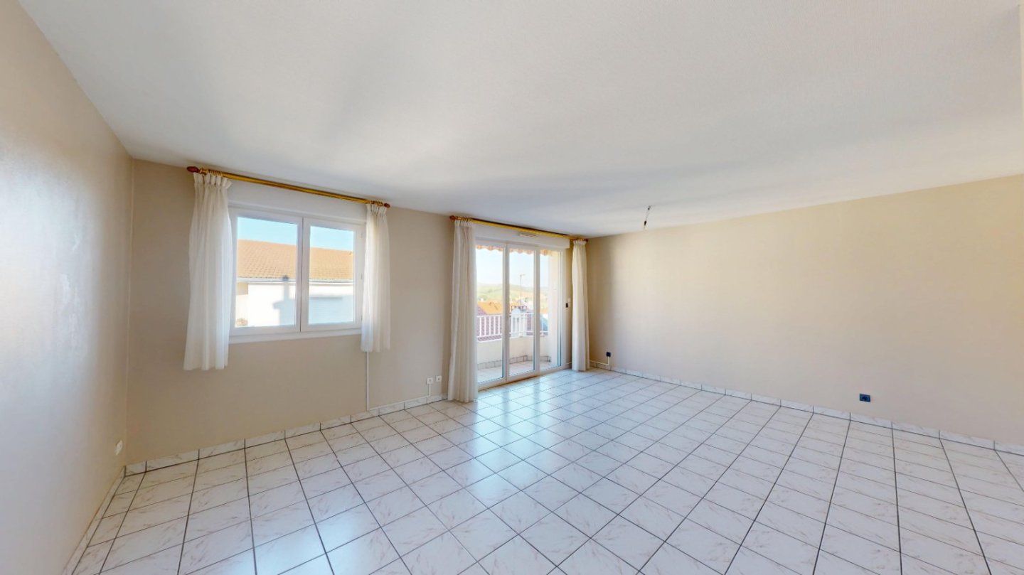 APPARTEMENT T3 - ROCHE LA MOLIERE - 83.24 m2 - VENDU