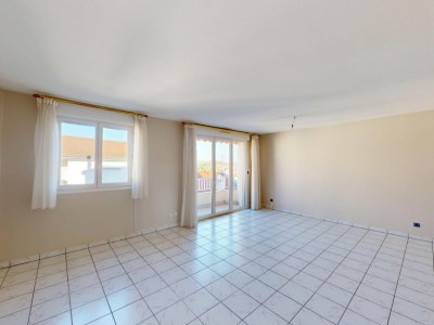 APPARTEMENT T3 - ROCHE LA MOLIERE - 83.24 m2 - VENDU