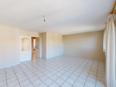 APPARTEMENT T3 - ROCHE LA MOLIERE - 83.24 m2 - VENDU