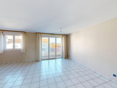 APPARTEMENT T3 - ROCHE LA MOLIERE - 83.24 m2 - VENDU