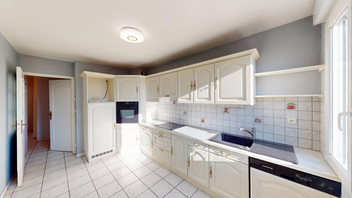 APPARTEMENT T3 - ROCHE LA MOLIERE - 83.24 m2 - VENDU