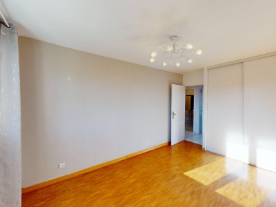 APPARTEMENT T3 - ROCHE LA MOLIERE - 83.24 m2 - VENDU