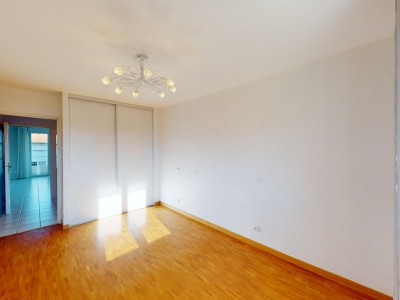 APPARTEMENT T3 - ROCHE LA MOLIERE - 83.24 m2 - VENDU