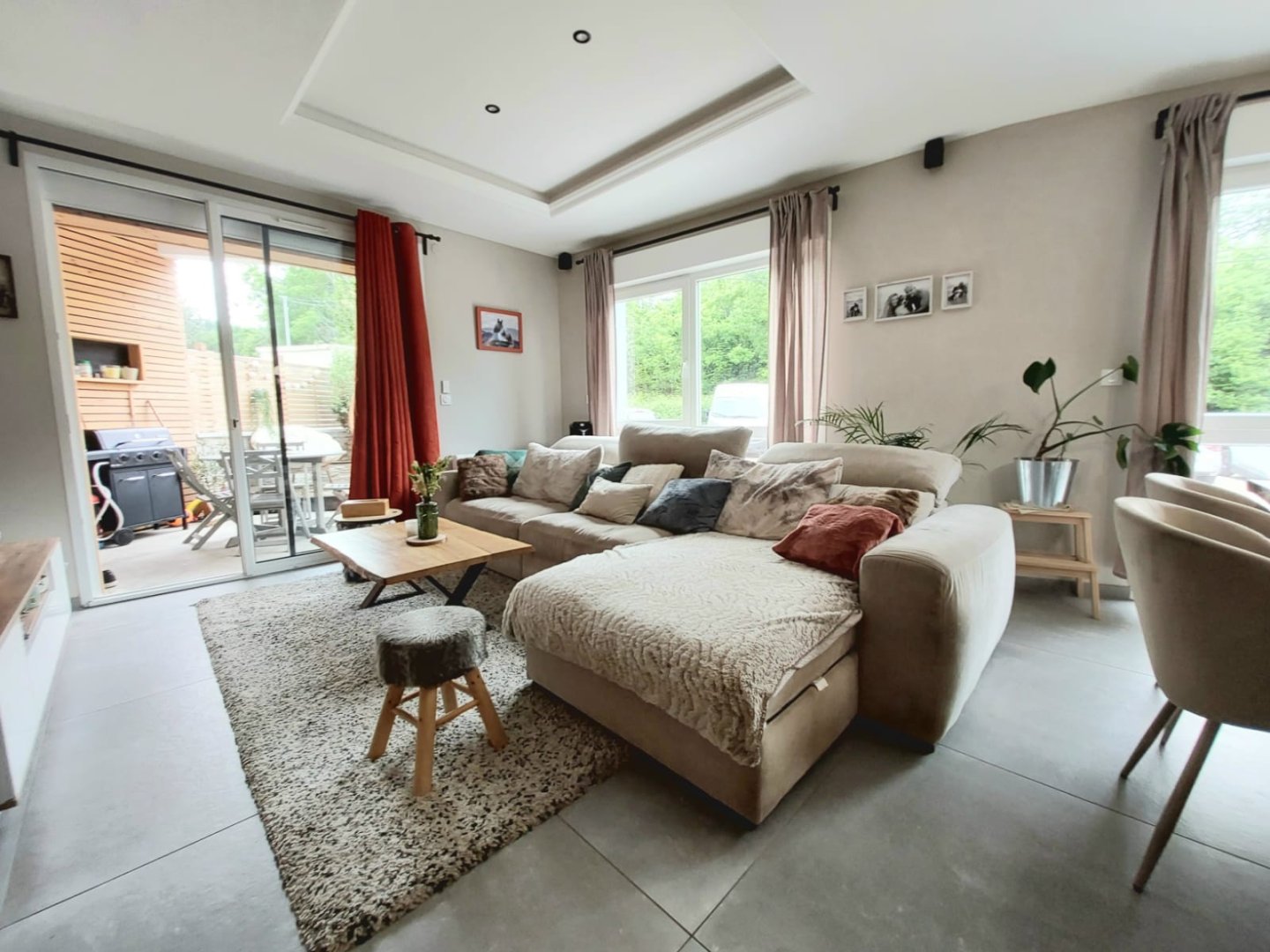 APPARTEMENT T3 - ST CHAMOND - 96 m2 - 219 000 &euro;