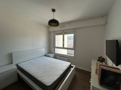 APPARTEMENT T3 A VENDRE - ST ETIENNE BELLEVUE - 76 m2 - 100000€