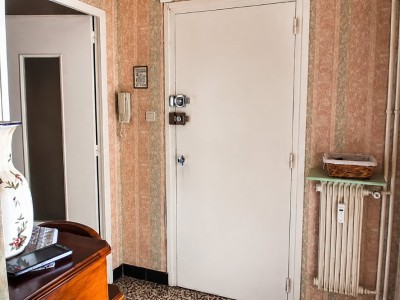 APPARTEMENT T3 A VENDRE - ST ETIENNE BELLEVUE - 58 m2 - 65 000 &euro;