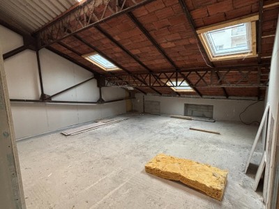 PLATEAU À AMÉNAGER A VENDRE - ST ETIENNE BELLEVUE - 84.78 m2 - 45 000 €