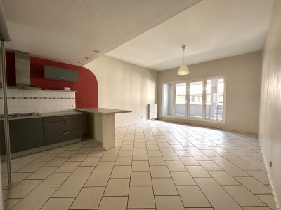 APPARTEMENT T3 A VENDRE - ST ETIENNE CENTRE VILLE - 66.62 m2 - 125000€