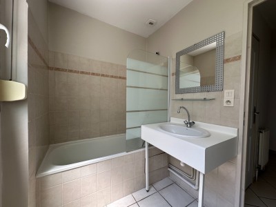 APPARTEMENT T3 A VENDRE - ST ETIENNE CENTRE VILLE - 66.62 m2 - 125000€