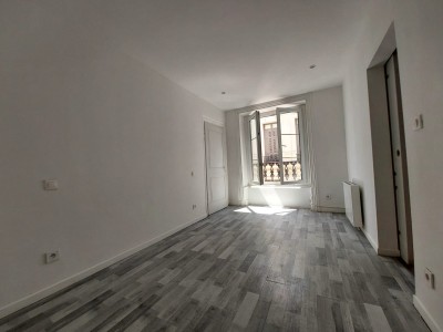 APPARTEMENT T3 A VENDRE - ST ETIENNE CENTRE VILLE - 46.95 m2 - 95000€
