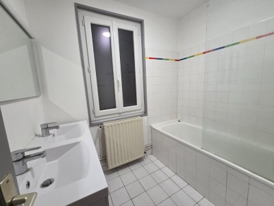 APPARTEMENT T3 A VENDRE - ST ETIENNE CENTRE VILLE - 78.72 m2 - 75�000�&euro;