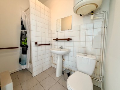 2 studios dans un seul lot de 62,82 m2 habitable A VENDRE - ST ETIENNE CENTRE VILLE - 62.82 m2 - 100 000 €