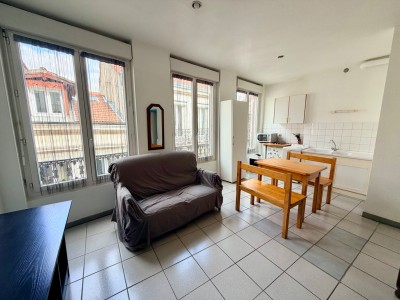 2 studios dans un seul lot de 62,82 m2 habitable A VENDRE - ST ETIENNE CENTRE VILLE - 62.82 m2 - 100 000 €