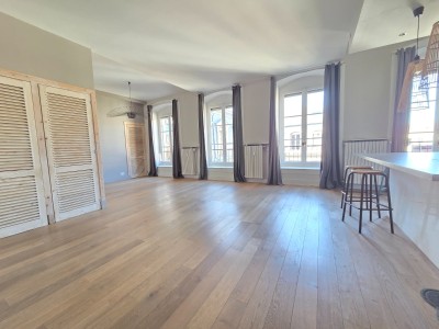APPARTEMENT T3 A VENDRE - ST ETIENNE CENTRE VILLE - 85.05 m2 - 145�000�&euro;
