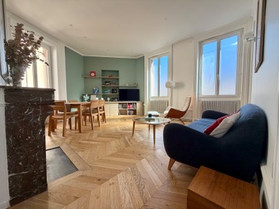Magnifique F3 dernière étage 88 m2 hyper centre A VENDRE - ST ETIENNE CENTRE VILLE - 87.67 m2 - 138 000 &euro;