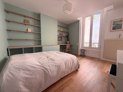 Magnifique F3 dernière étage 88 m2 hyper centre A VENDRE - ST ETIENNE CENTRE VILLE - 87.67 m2 - 138 000 &euro;