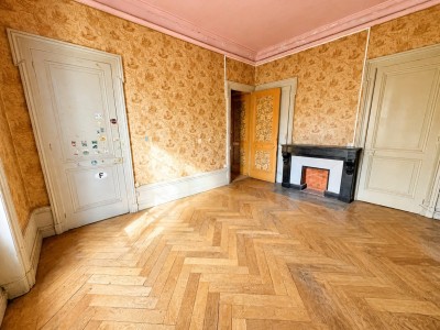 APPARTEMENT T3 A VENDRE - ST ETIENNE CENTRE VILLE - 72.16 m2 - 72 000 €