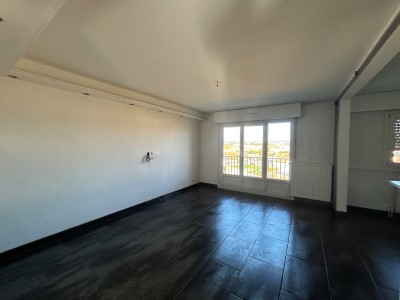 APPARTEMENT T3 A VENDRE - ST ETIENNE CHATEAUCREUX - 64 m2 - 105 000 €