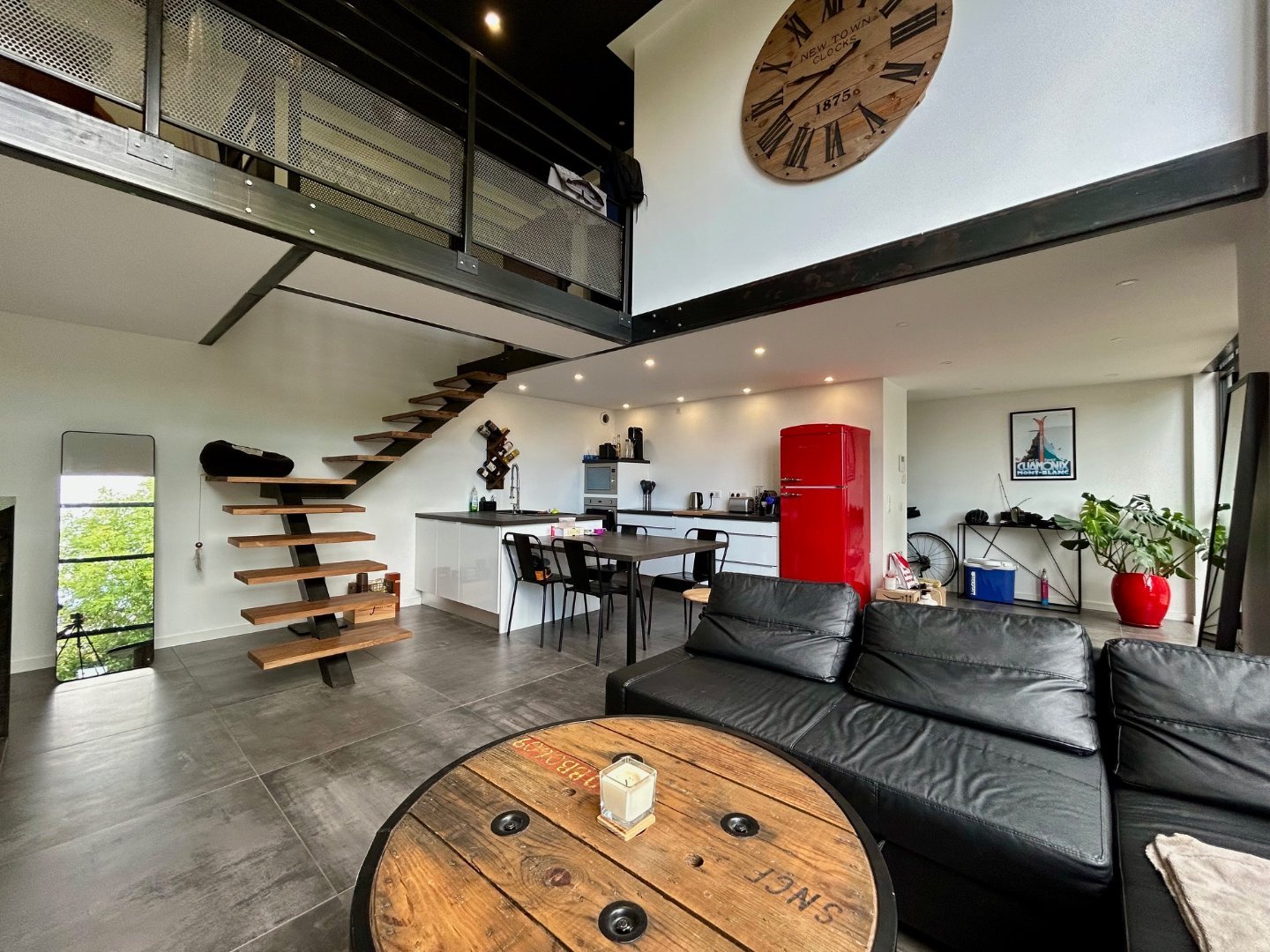 APPARTEMENT T3 - ST ETIENNE COLLINE DES PERES - 95.19 m2 - VENDU