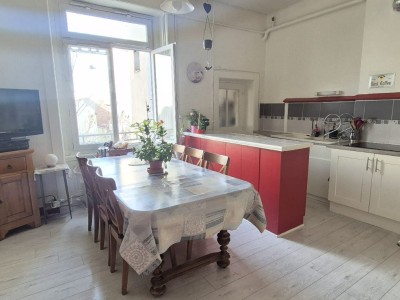 APPARTEMENT T3 A VENDRE - ST ETIENNE CENTRE VILLE - 64 m2 - 78�000�&euro;