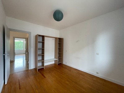 Appartement Type 3 avec balcon Facult A VENDRE - ST ETIENNE FACULTE   CENTRE DEUX - 65 m2 - 79000€