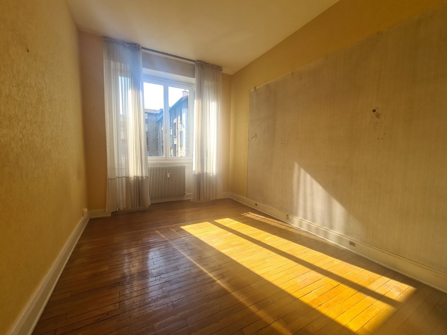 APPARTEMENT T3 - ST ETIENNE FACULTE   CENTRE DEUX - 70.62 m2 - VENDU