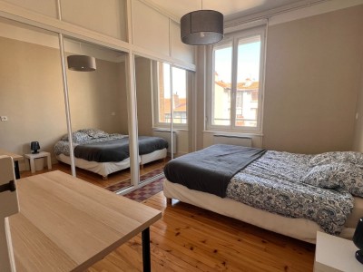 APPARTEMENT T3 A VENDRE - ST ETIENNE FACULTE   CENTRE DEUX - 75.28 m2 - 99 500 &euro;